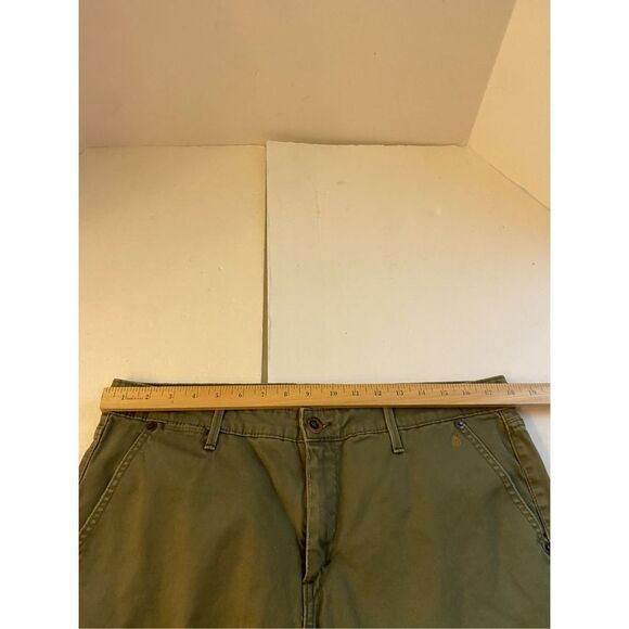 Levi’s pants army green raw hems size 16m high rise - Picture 6 of 7